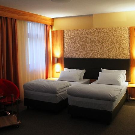 Hotel Przy Baszcie Legnica Oda fotoğraf