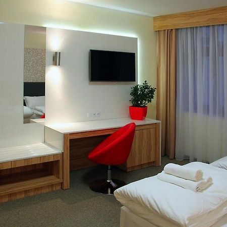 Hotel Przy Baszcie Legnica Dış mekan fotoğraf