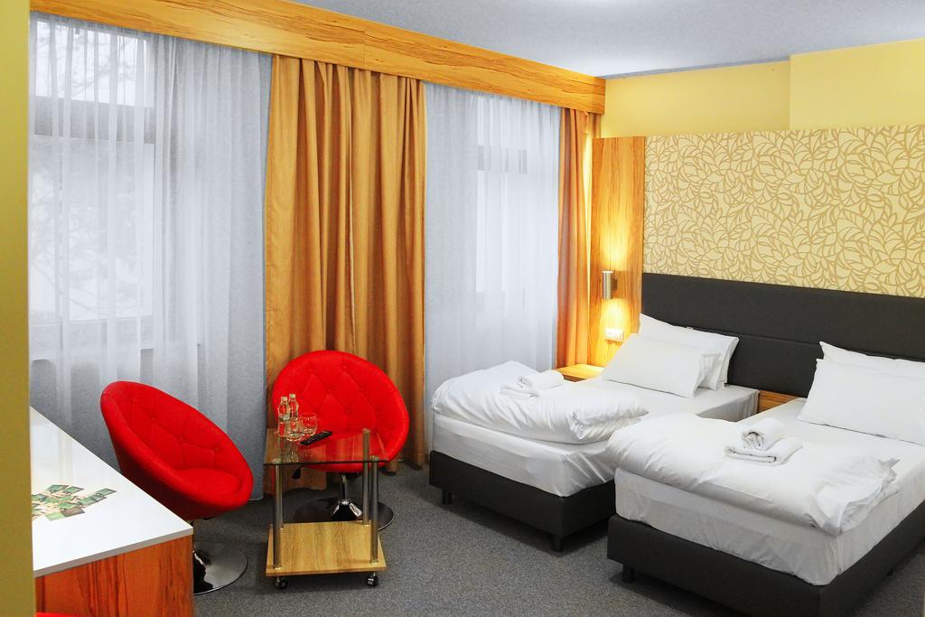 Hotel Przy Baszcie Legnica Oda fotoğraf